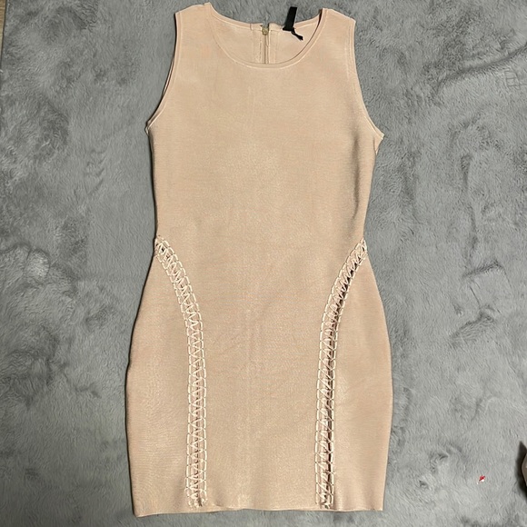 Marciano Dresses & Skirts - Marciano Bodycon Pink Dress